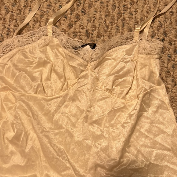 Go figure intimates top - Picture 2 of 3